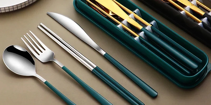 Портативный набор столовых приборов